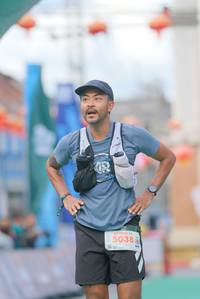 BIB: 5038
                            <button type="button" onclick="openModal(21762939)" class="btn btn-primary btn-sm float-right btn-popup" data-toggle="modal" data-target=".modal-high-quality">
                        <i class="fas fa-shopping-cart"></i> Add to Cart
                    </button>
                                            <button type="button" onclick="isThisMe(21762939, true)" class="btn btn-success btn-sm float-right btn-popup btn-isme hidden" data-toggle="tooltip" data-placement="bottom" title="นี่คือรูปของคุณใช่ไหม คลิกที่นี่เพื่อเอาเข้าอัลบั้ม">
                        <i class="fas fa-plus"></i> Add to album
                    </button>
                    <button type="button" onclick="isThisMe(21762939, false)" class="btn btn-warning btn-sm float-right btn-popup btn-isnotme hidden">
                        <i class="fas fa-ban"></i> Remove from album
                    </button>